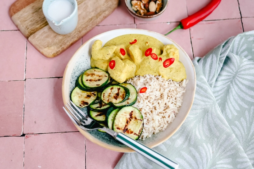 Chicken korma & zucchini