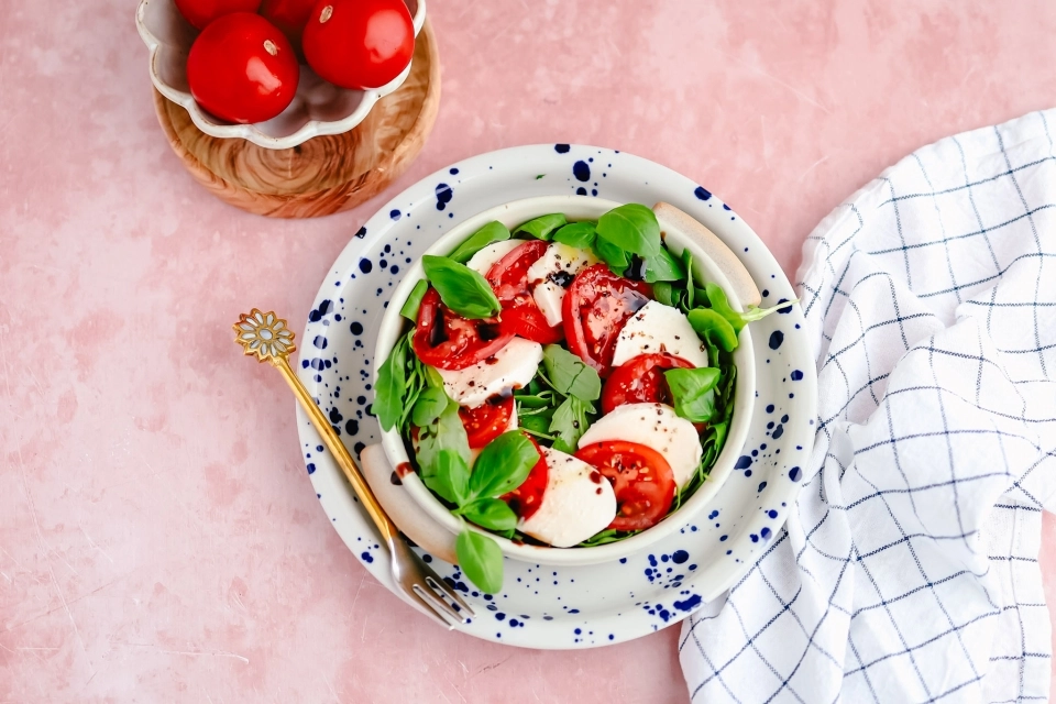 Mozzarella salad