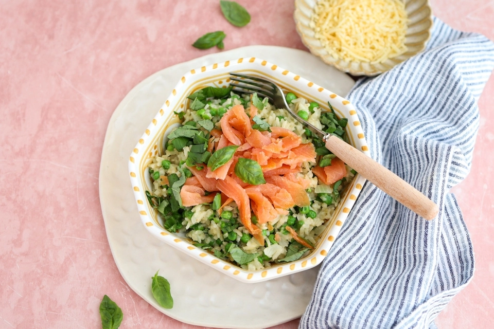 Risotto with garden peas & smoked salmon