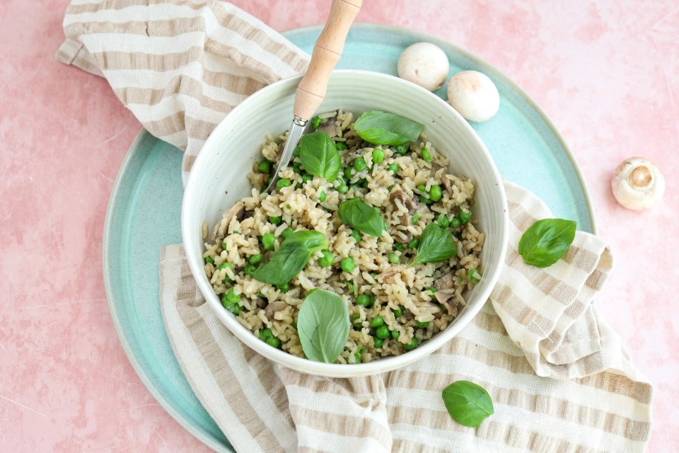 Risotto with mushrooms & garden peas