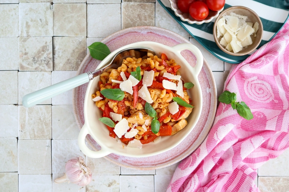 Chicken & bell pepper macaroni