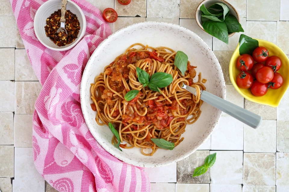 Tomato spaghetti